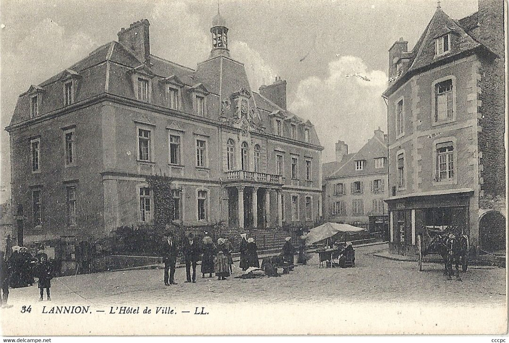 CPA Lannion L'Hôtel de Ville