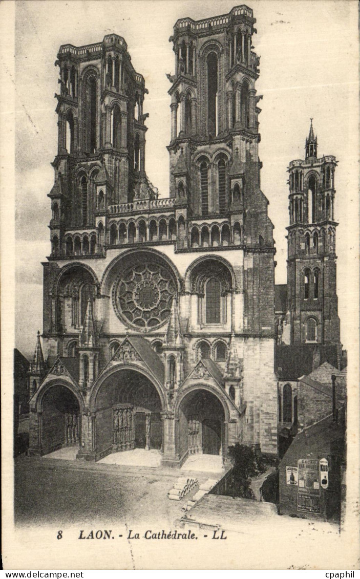 CPA Laon La Cathedrale