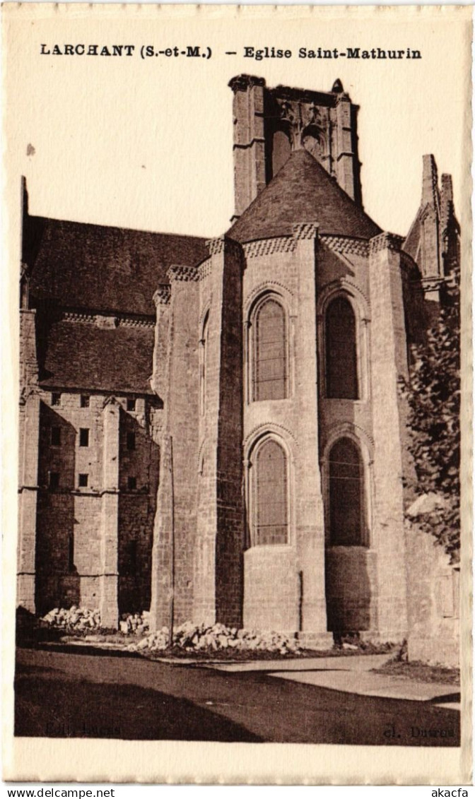 CPA LARCHANT Eglise Saint-Mathurin (1320300)