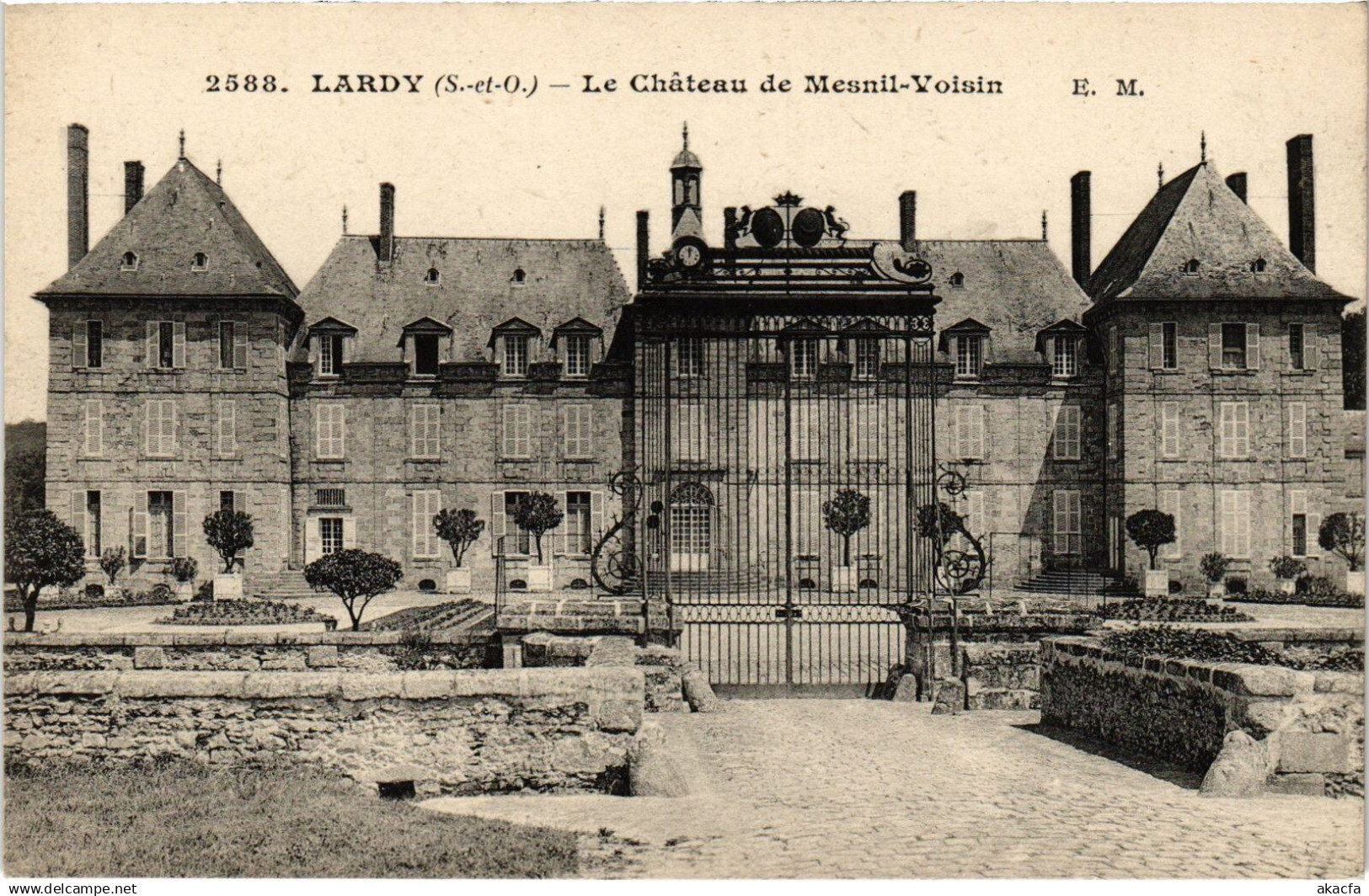 CPA Lardy Le Chateau de Mesnil-Voisin FRANCE (1371758)