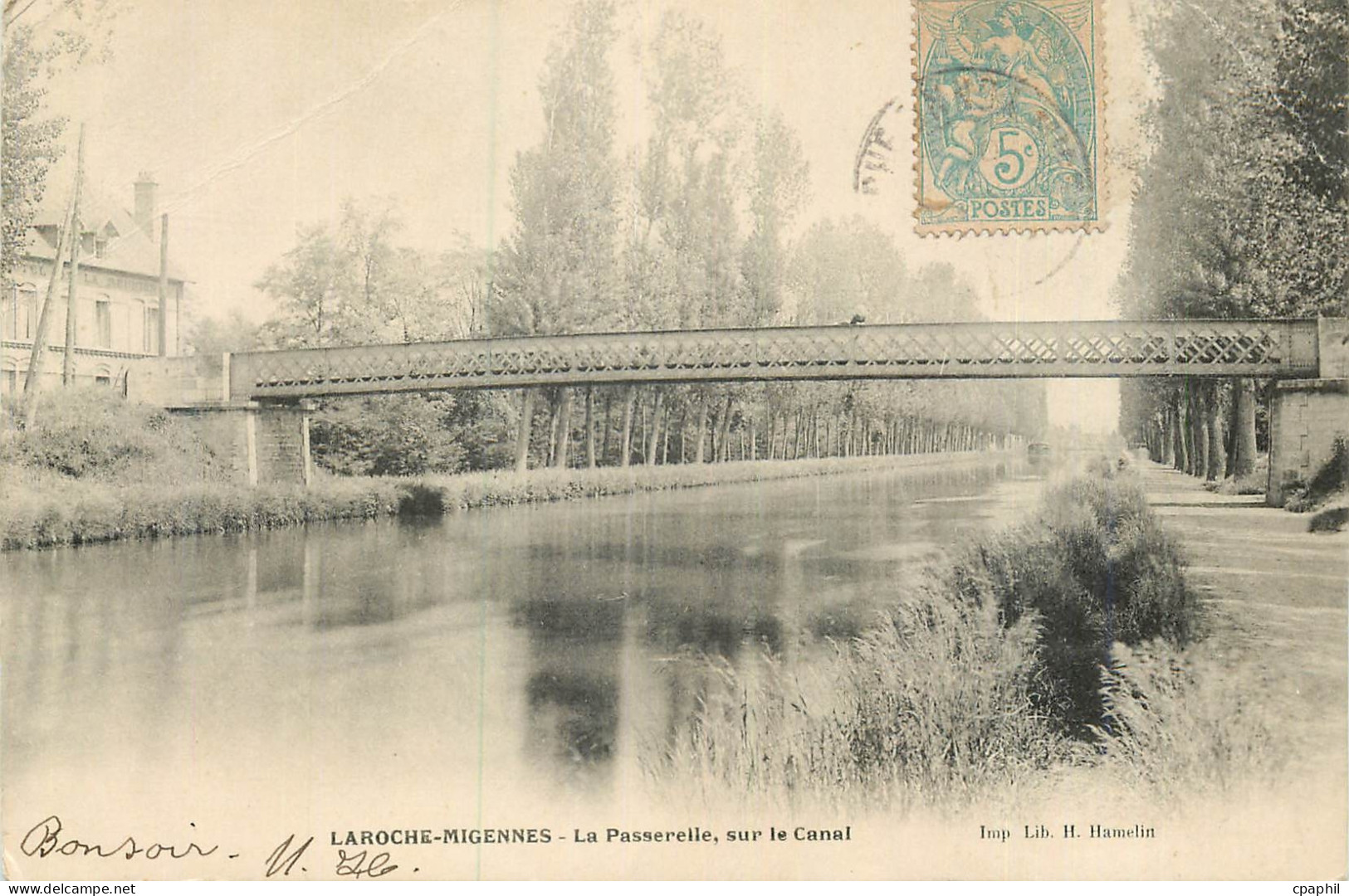 CPA Laroche Migennes La Passerelle sur Le Canal