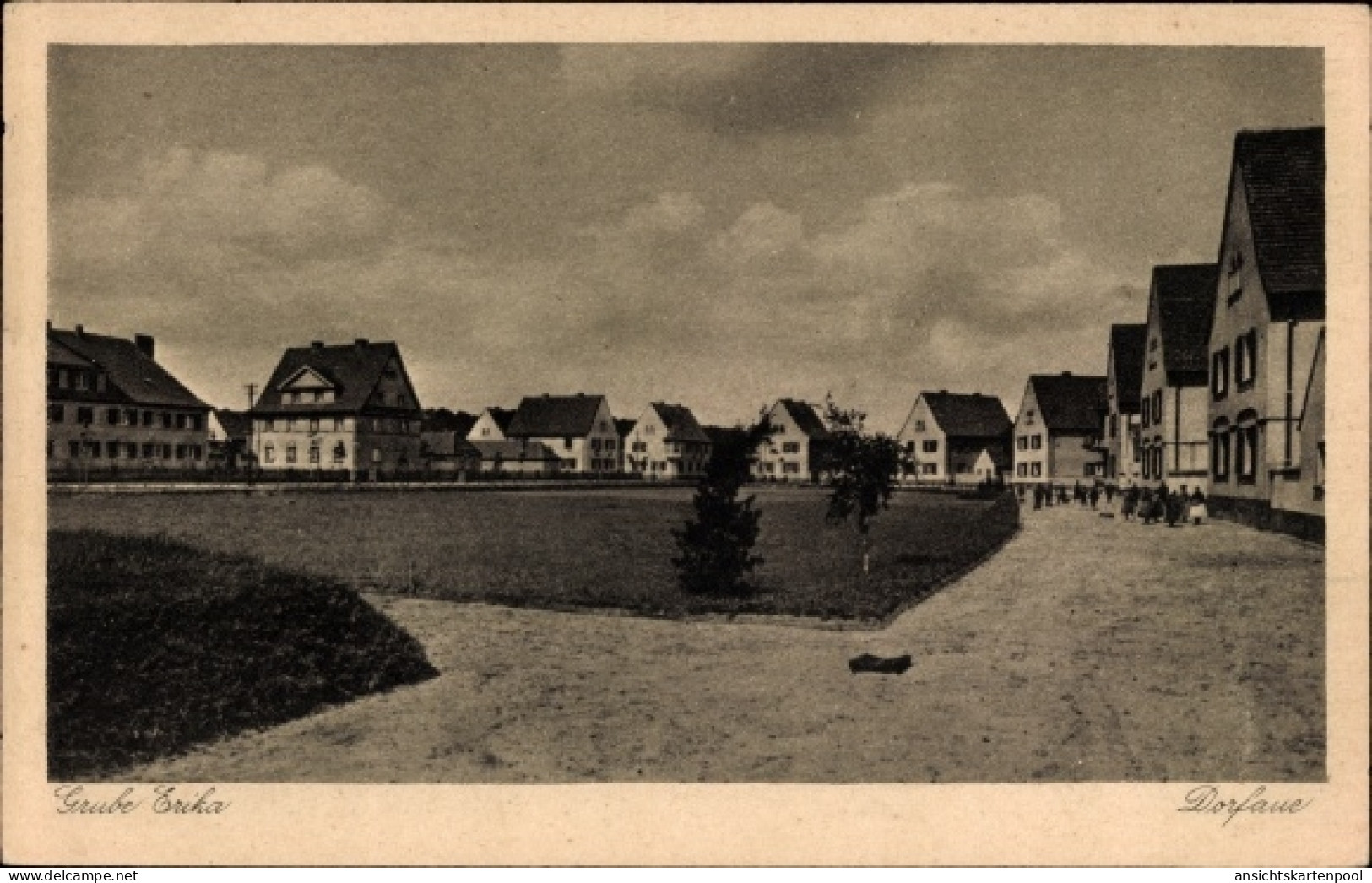 CPA Laubusch Lauta in der Oberlausitz, Grube Erika, Dorfaue