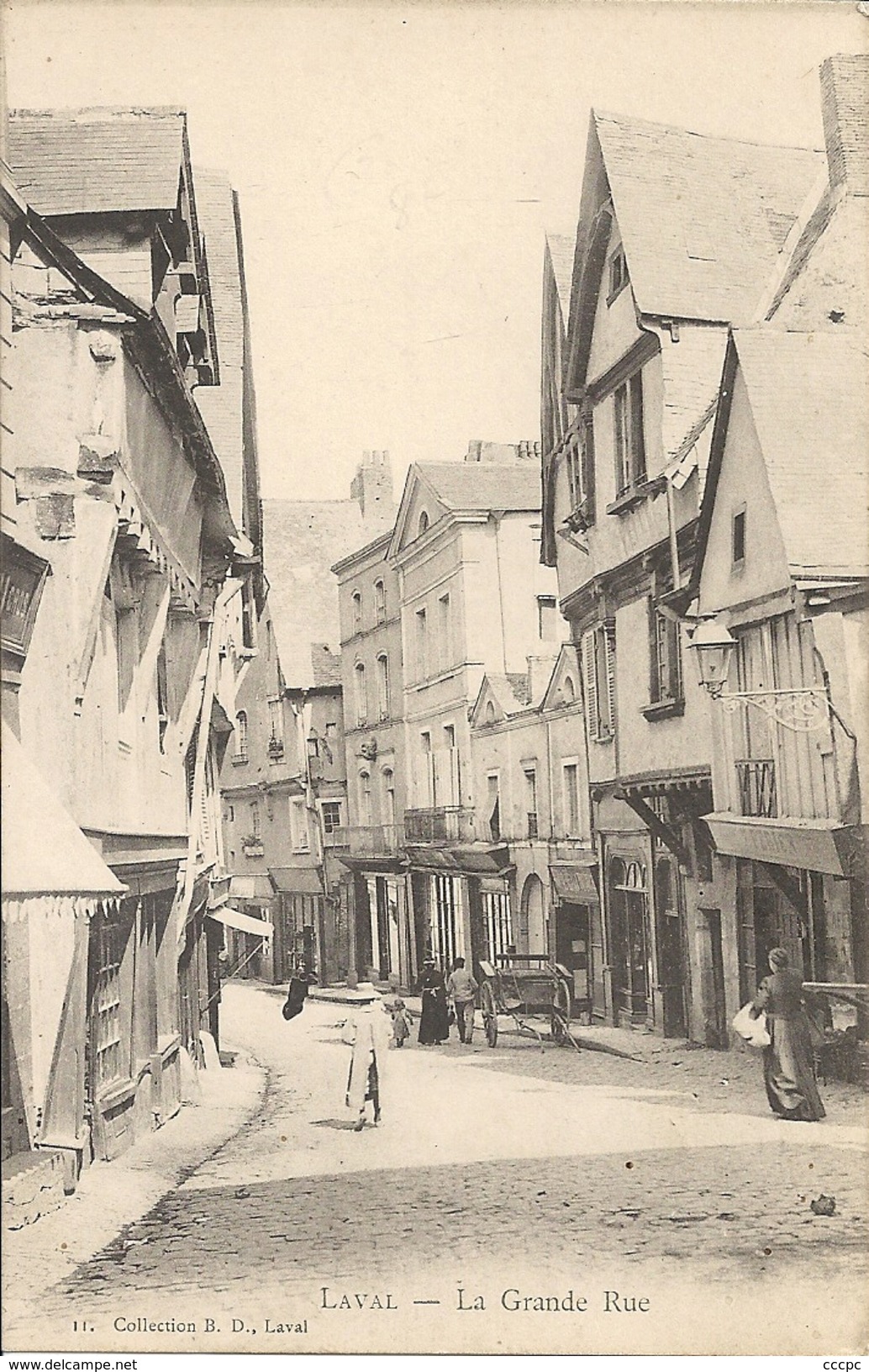 CPA Laval La Grande Rue