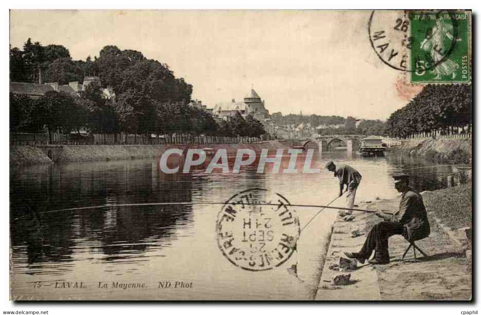 CPA Laval La Mayenne Pecheurs