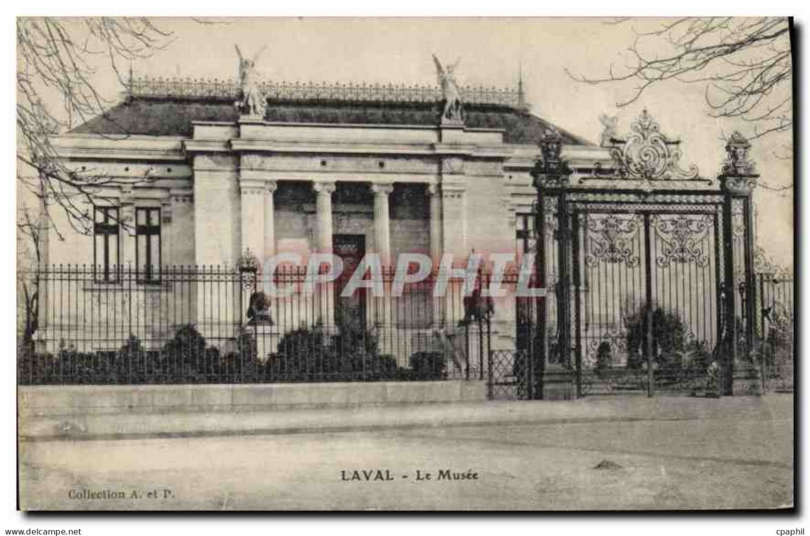 CPA Laval le Musee