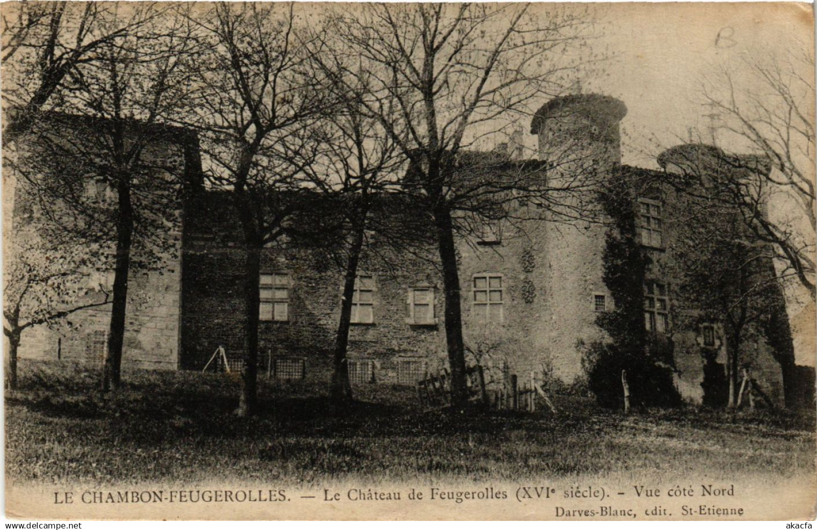 CPA Le CHAMBON-FEUGEROLLES - Le Chateau de FEUGEROLLES - Vue (359898)