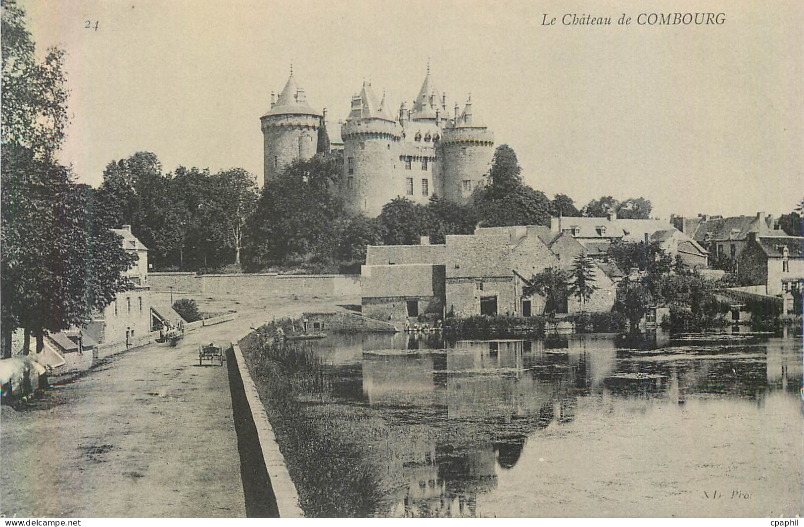 CPA Le Chateau de Combourg