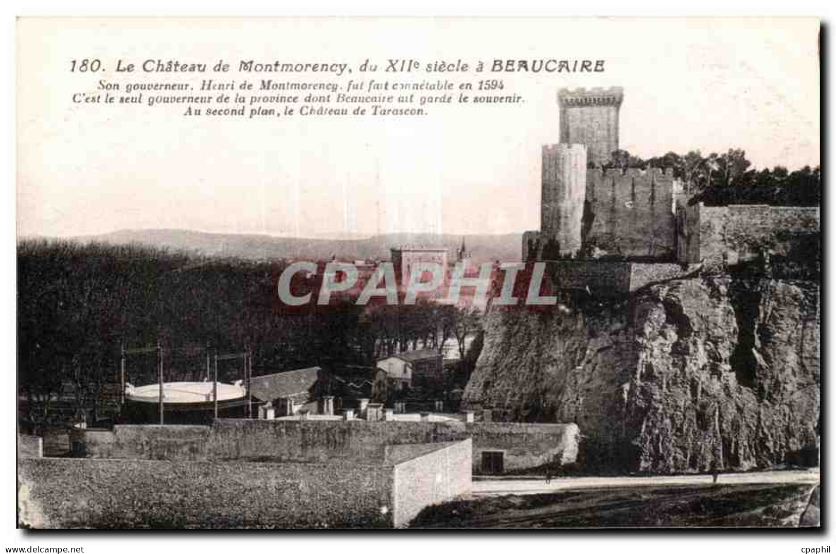 CPA Le Chateau de Montmorency Beaucaire