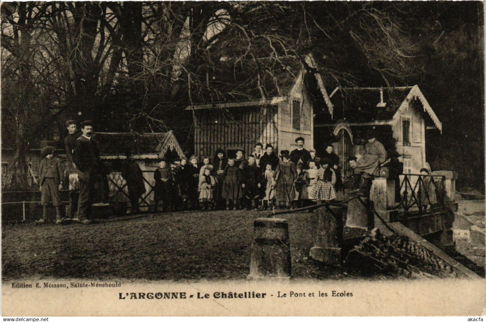 CPA Le Chatellier - Le Pont et les écoles (364843)