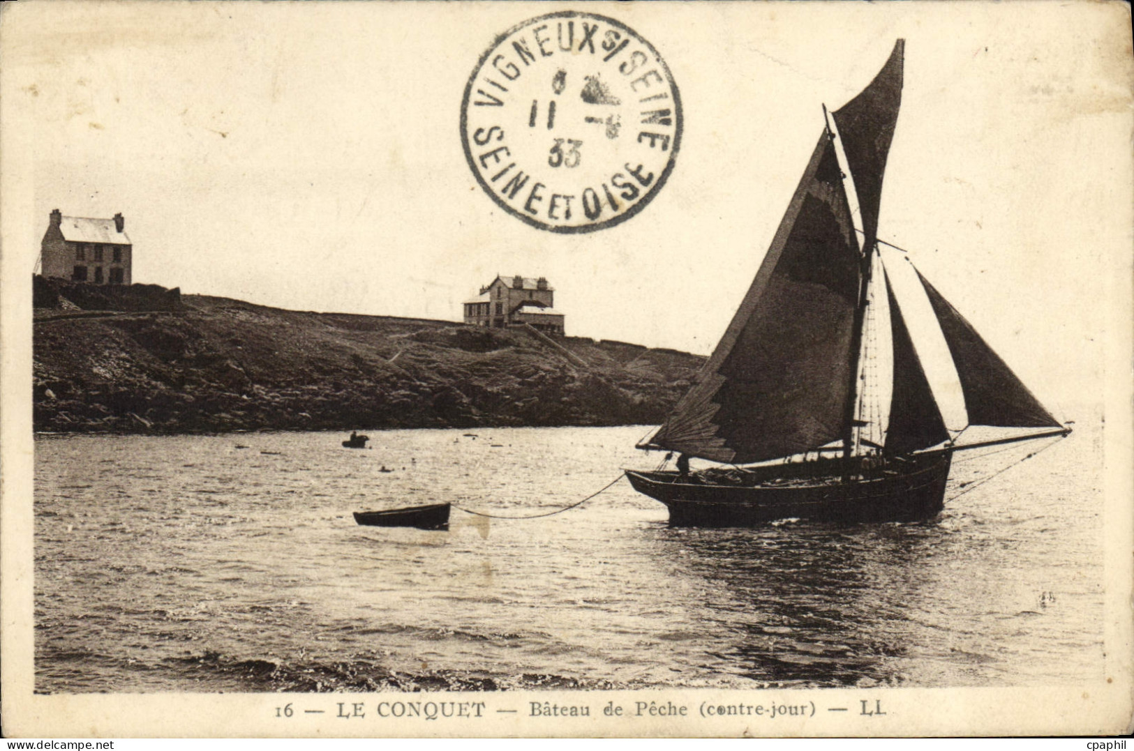CPA Le Conquet Bateau de Peche