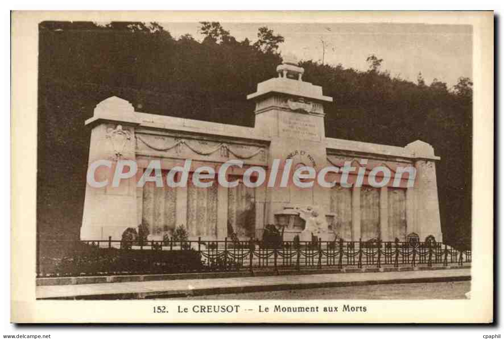 CPA Le Creusot Le Monument Aux Morts