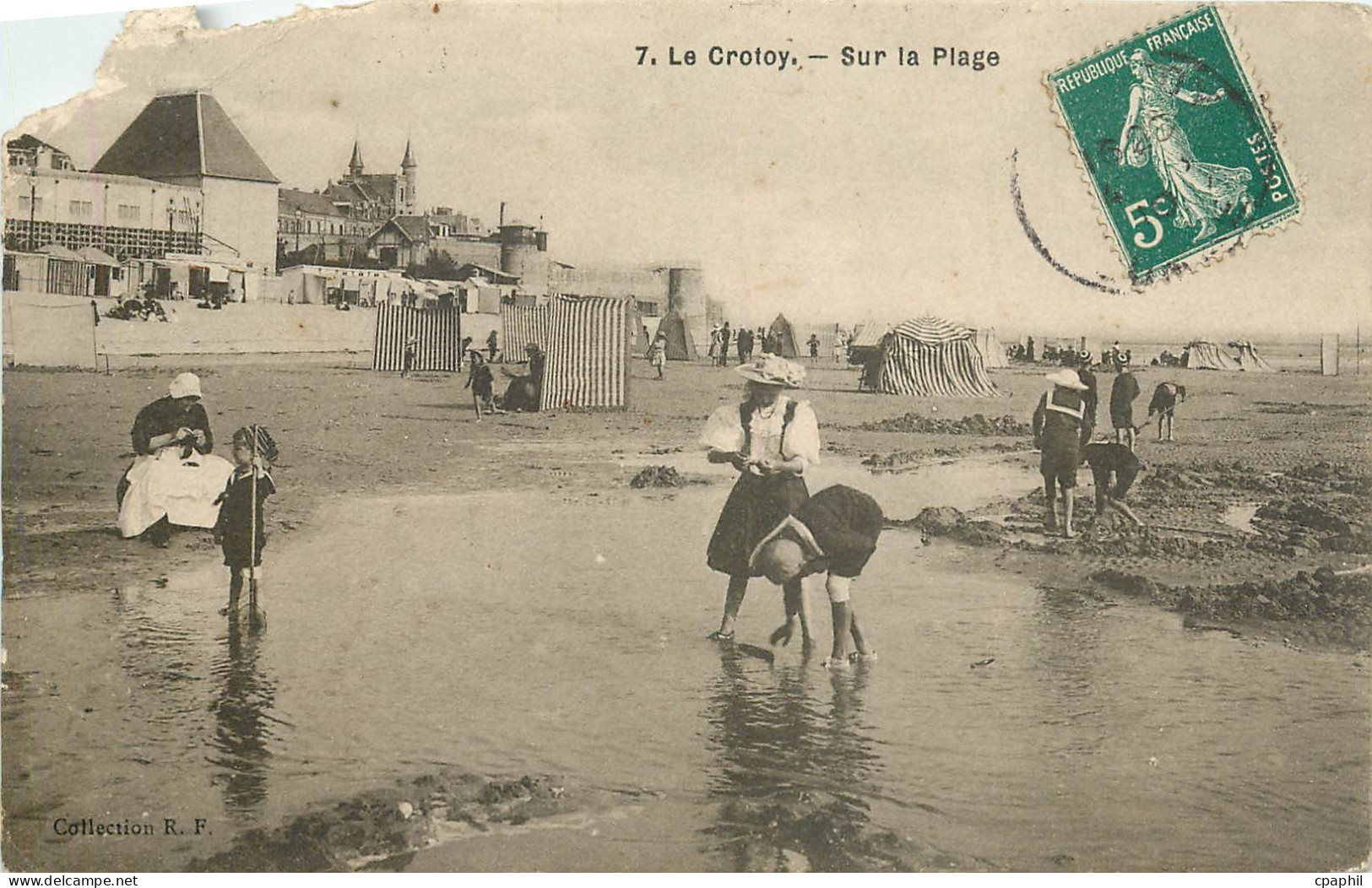 CPA Le Crotoy sur la plage