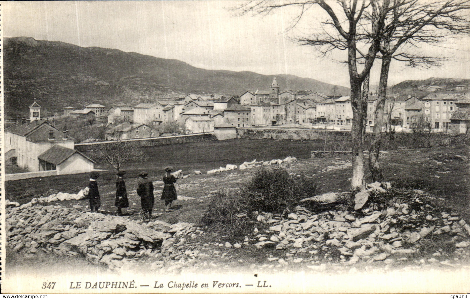 CPA Le Dauphine La Chapelle en Vercors Enfants