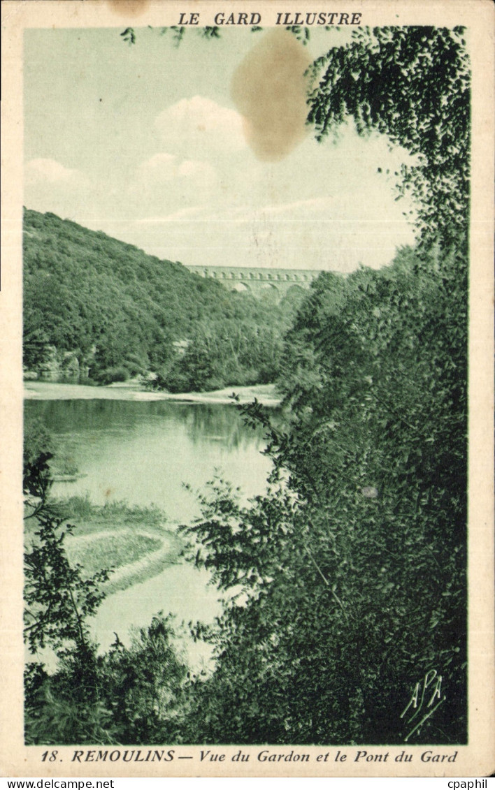 CPA Le Gard Illustre Remoulins Vue du Gardon et le Pont du Gard