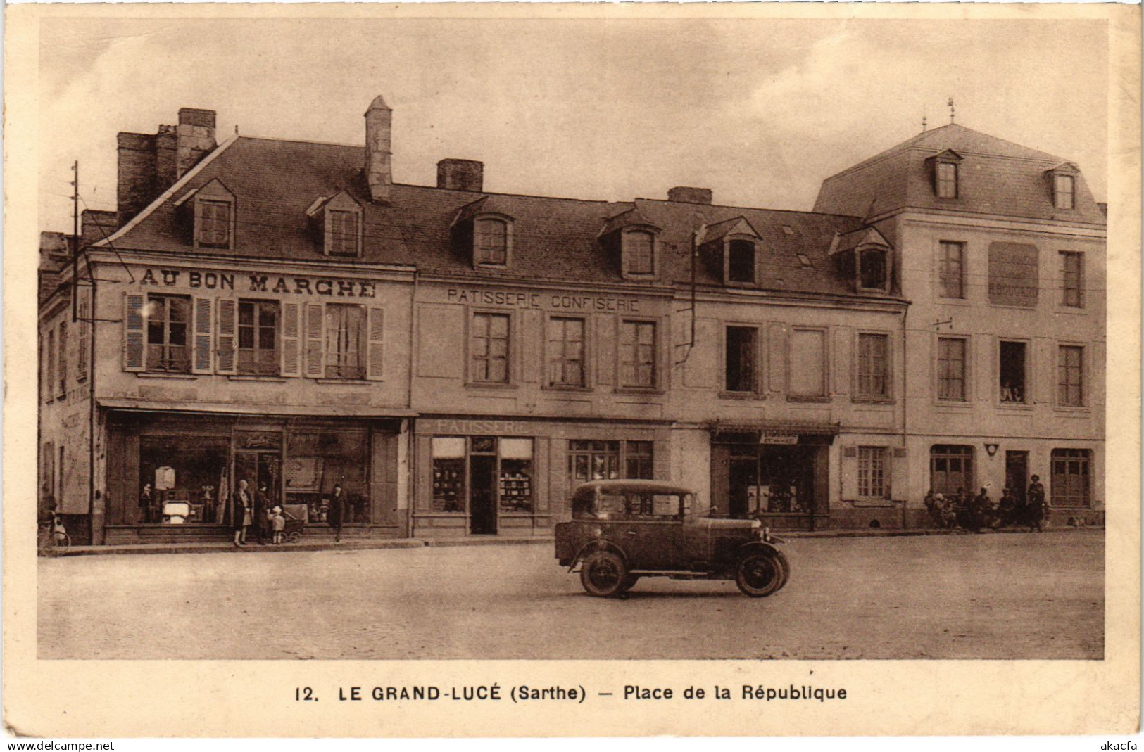 CPA Le Grand Luce Place de la Republique (1429720)