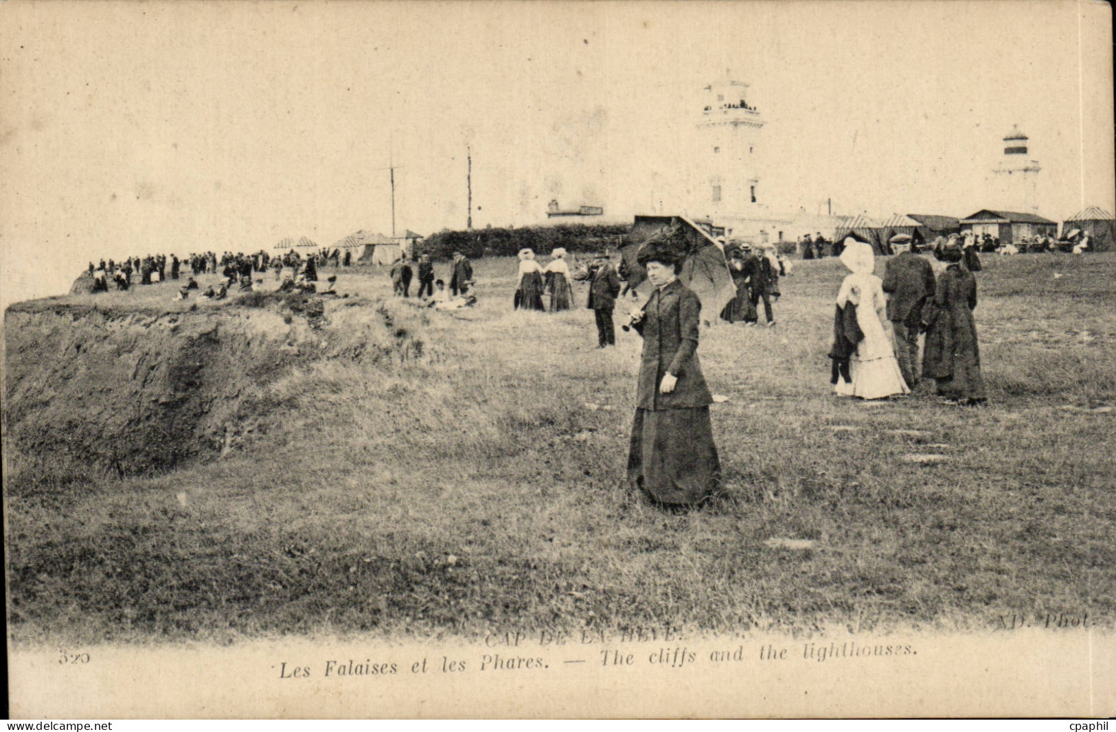 CPA Le Havre Cap de la Have Les falaises et les phares lighthouse