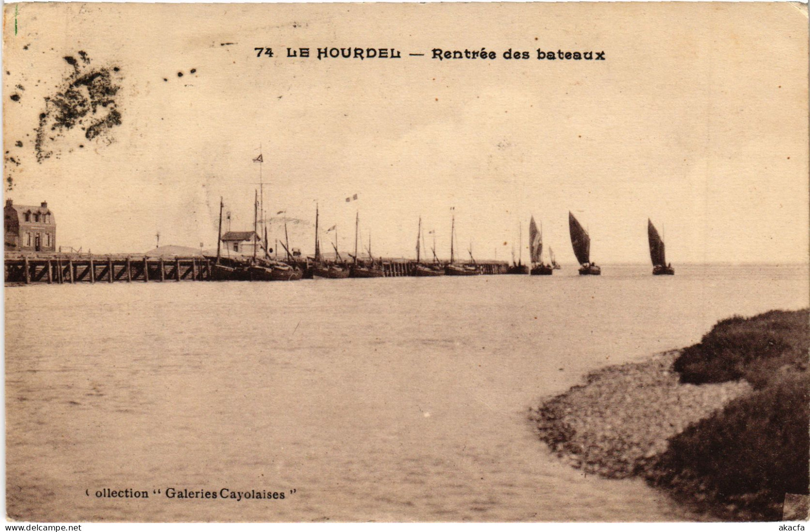 CPA Le Hourdel Rentree des bateaux (1498789)