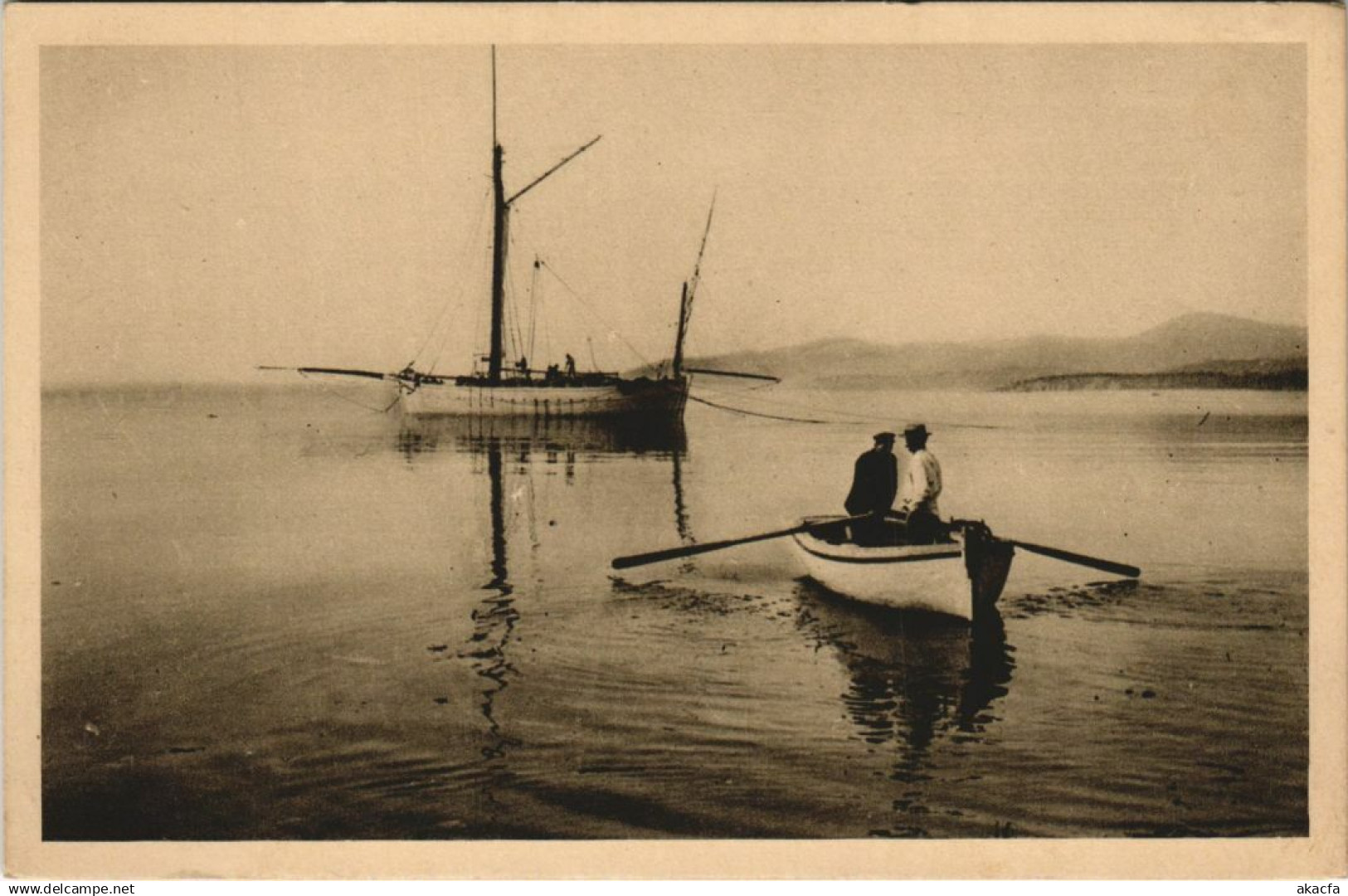 CPA LE LAVANDOU En Rade du Lavandou a l'Aurore (1110438)