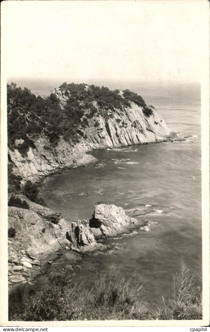 CPA Le Lavandou Environs du Le Cap Benat