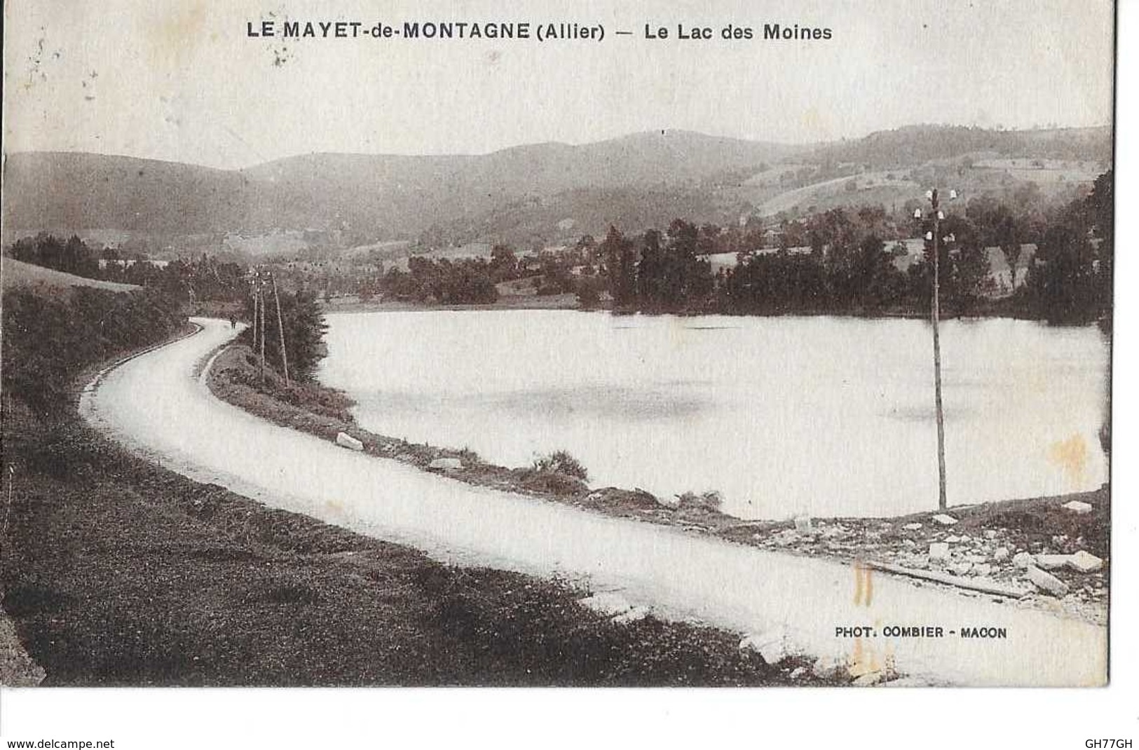 CPA LE MAYET-de-MONTAGNE -lac des moines
