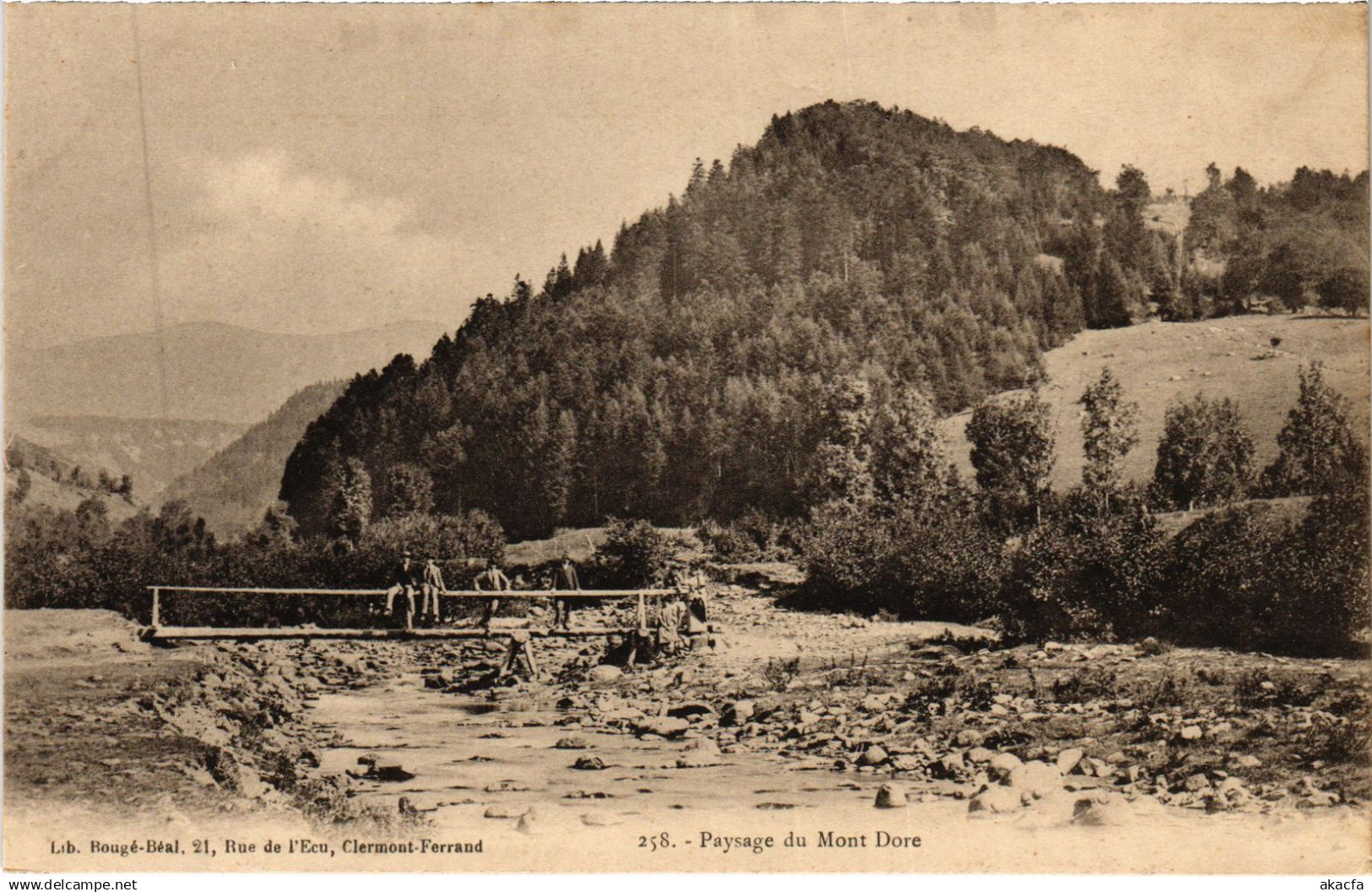CPA LE MONT-DORE Paysage du Mont-Dore (1256238)