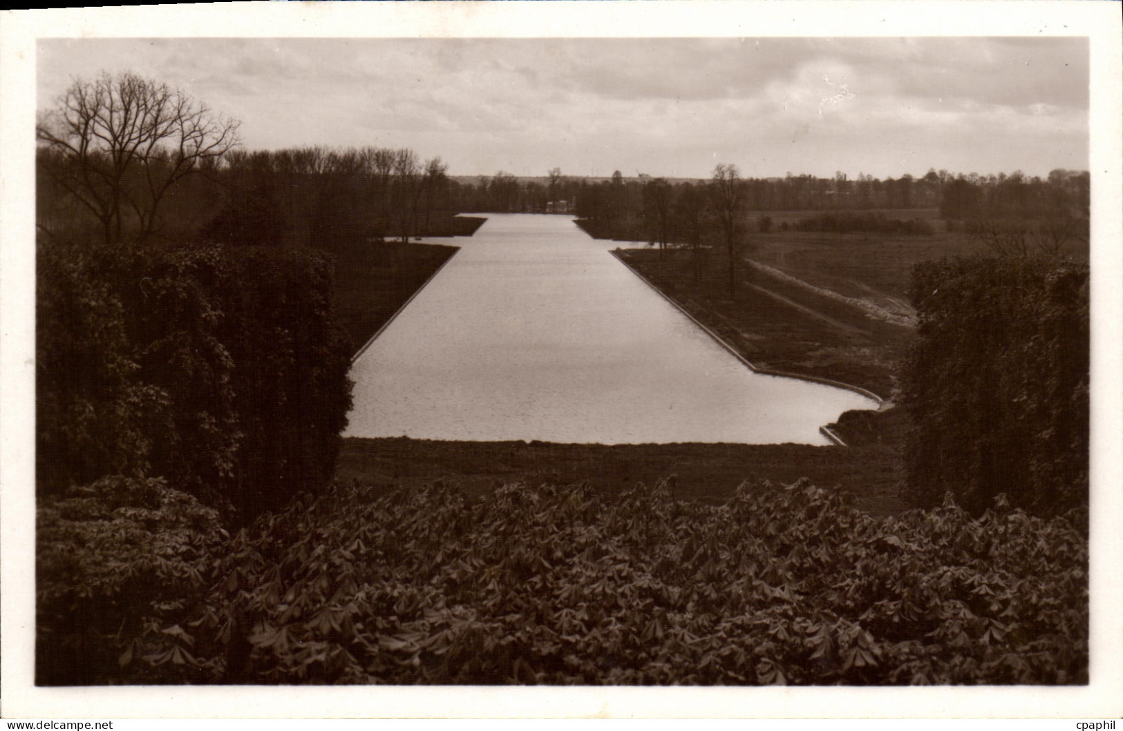 CPA Le Parc de Sceaux Le Canal