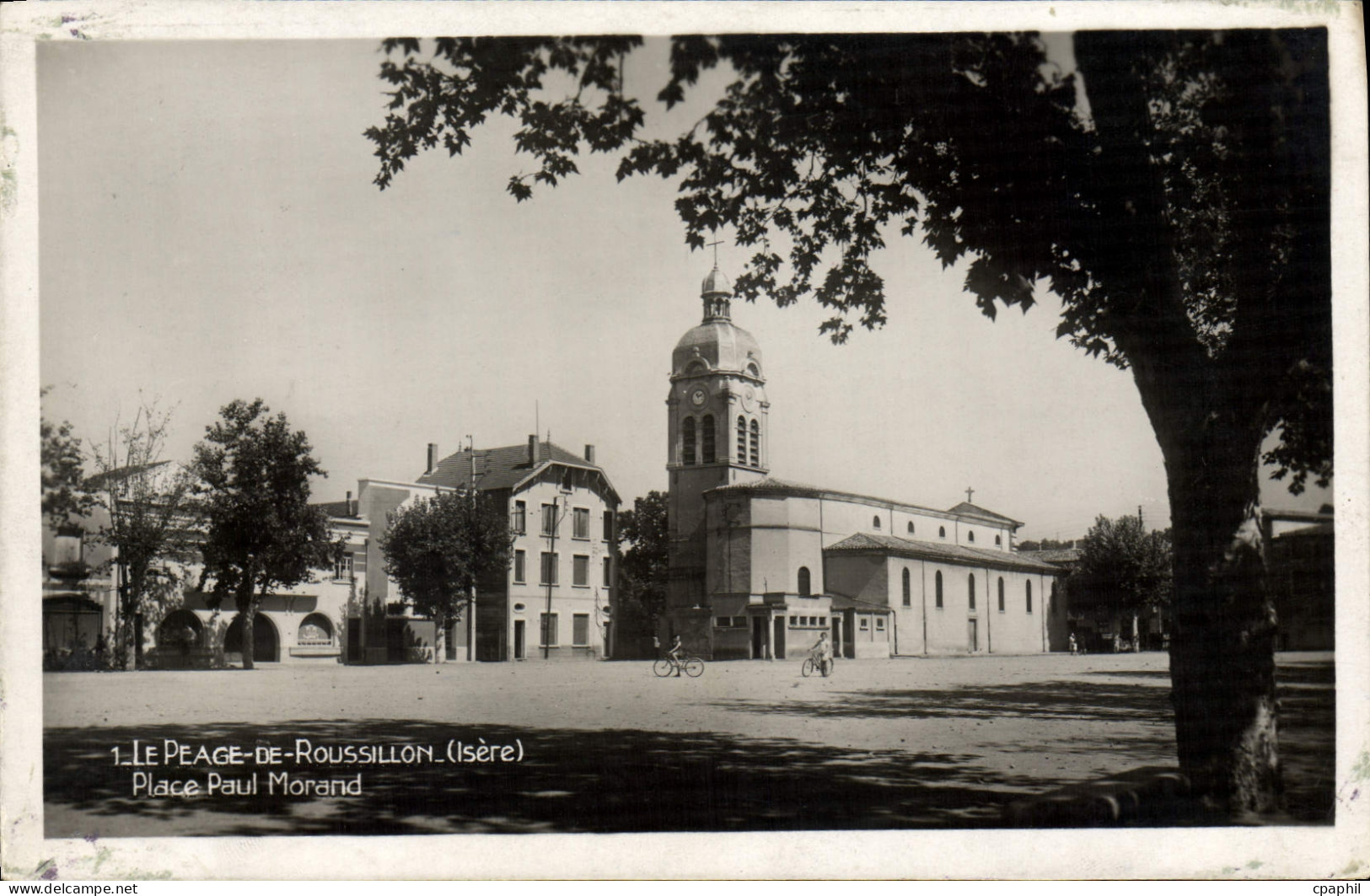 CPA Le Peage De Roussillon Place Paul Morand