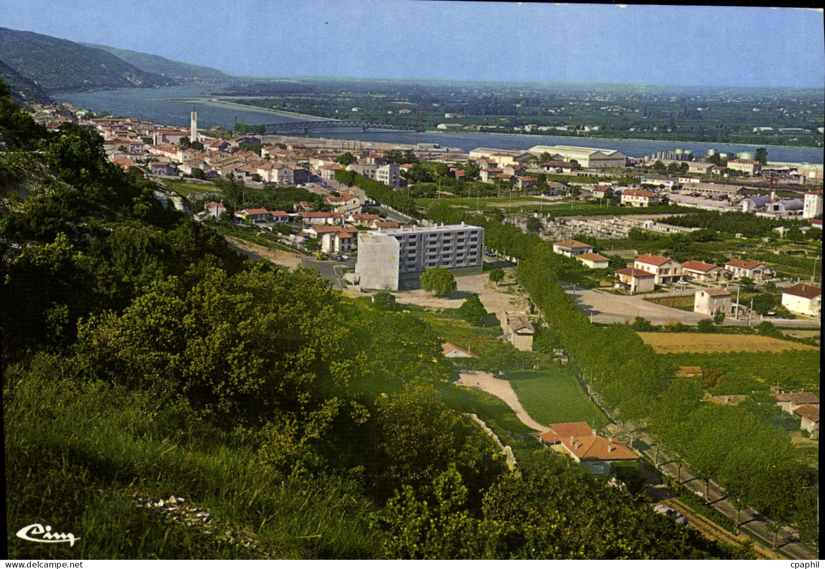CPA Le Pouzin Ardeche Vue generale le pont sur le Rhone et la zone industrielle