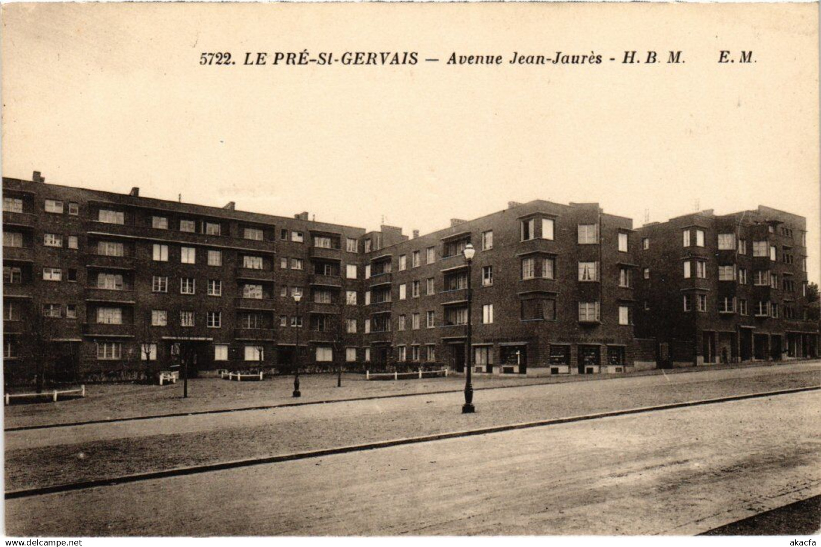 CPA LE PRE-SAINT-GERVAIS Avenue Jean-Jaures (1352972)