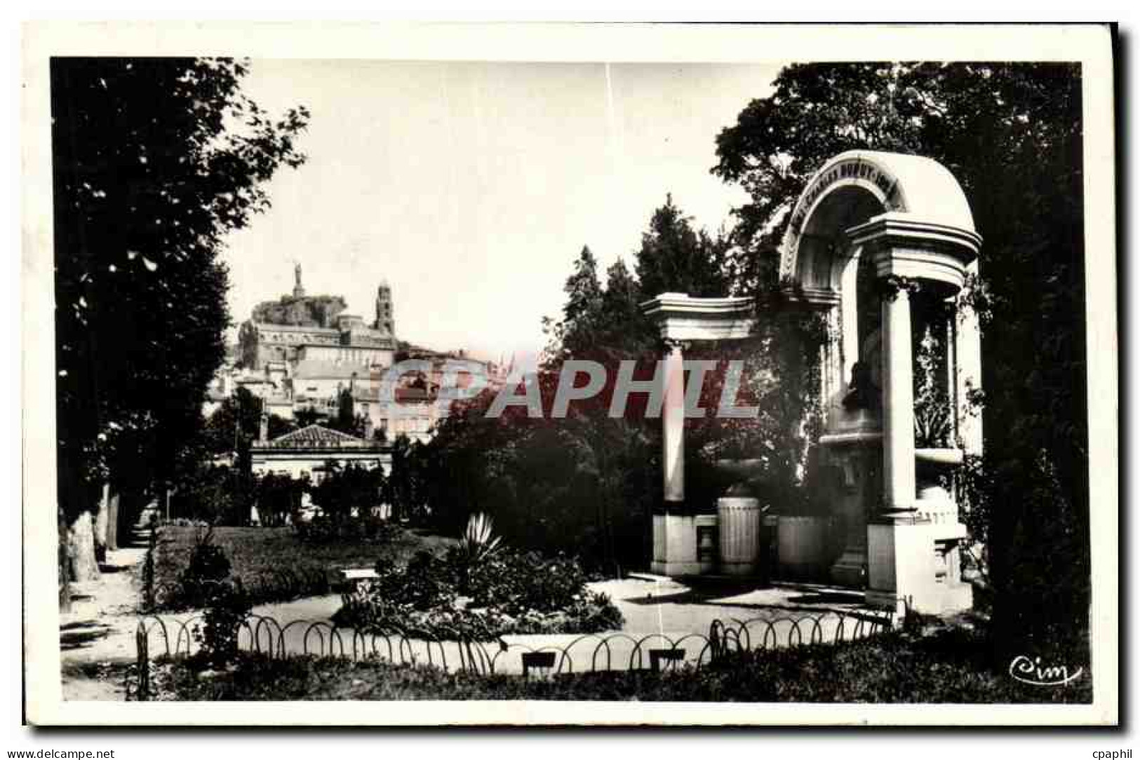 CPA Le Puy En Velay Le Jardin Public