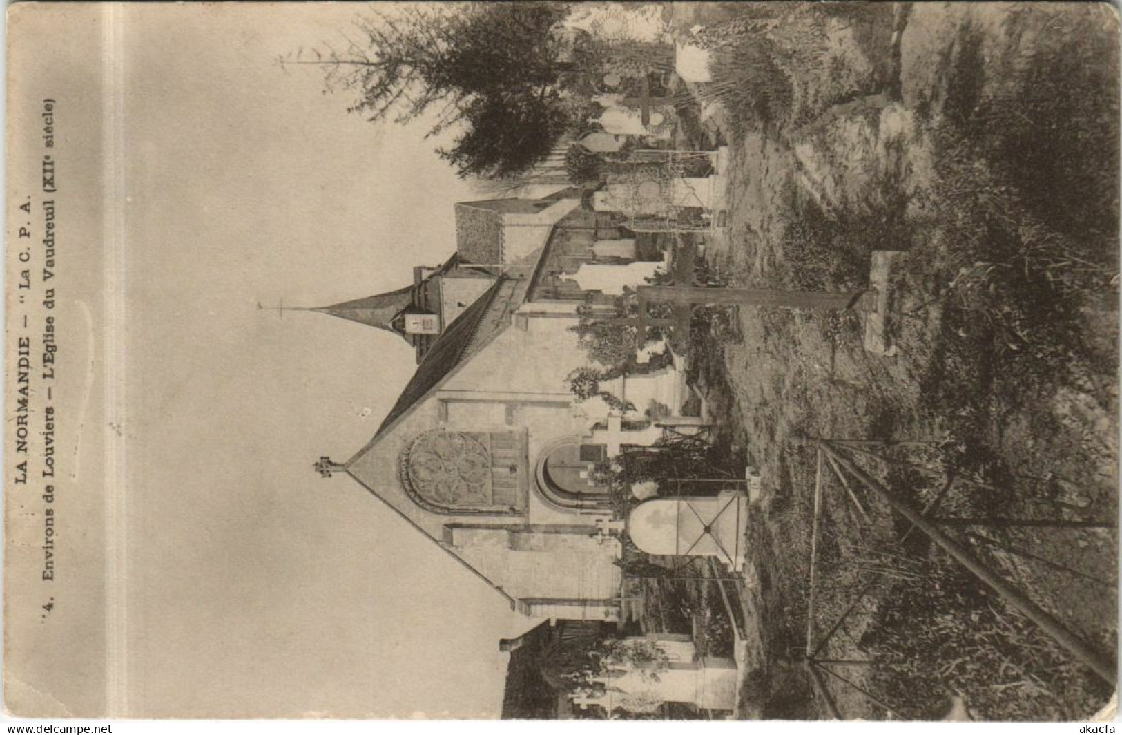 CPA LE VAUDREUIL L'Eglise (1161504)