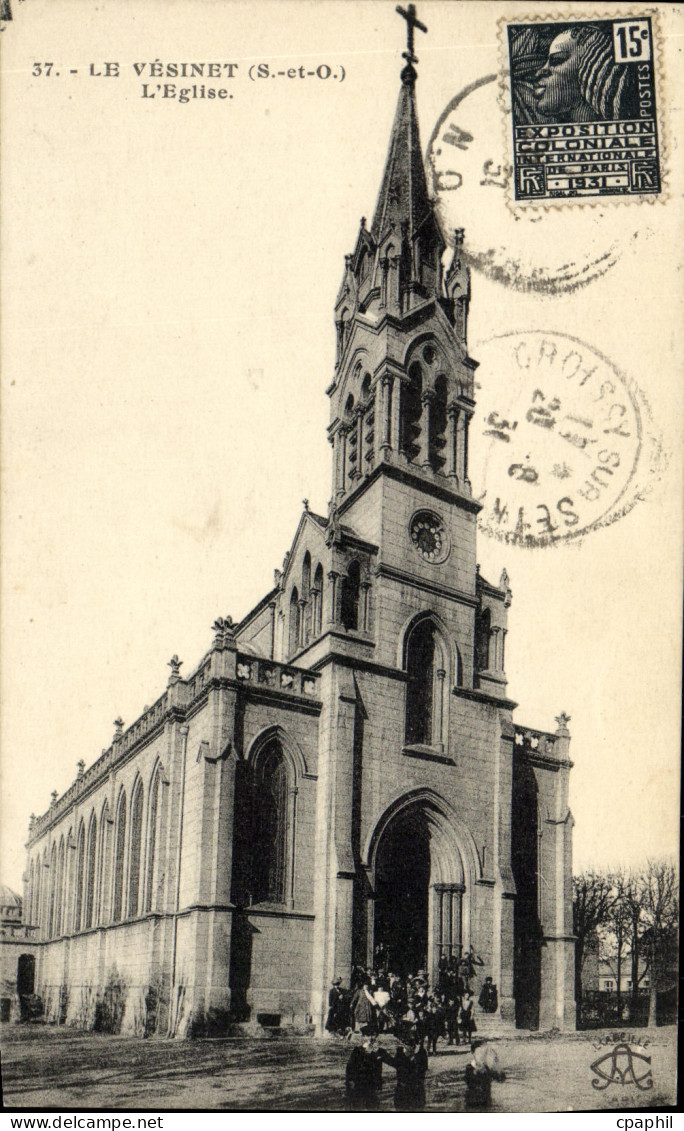 CPA Le Vesinet L Eglise