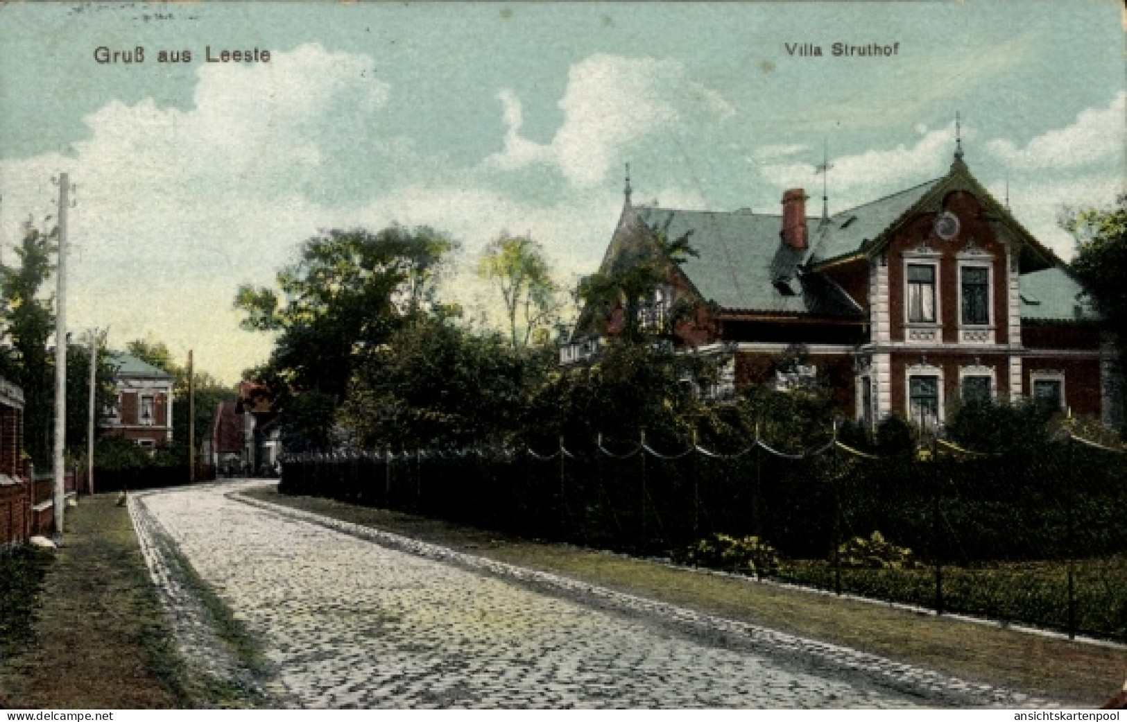 CPA Leeste Weyhe Niedersachsen, Gruß aus Villa Struthof, Straße mit Kopfsteinpflaster