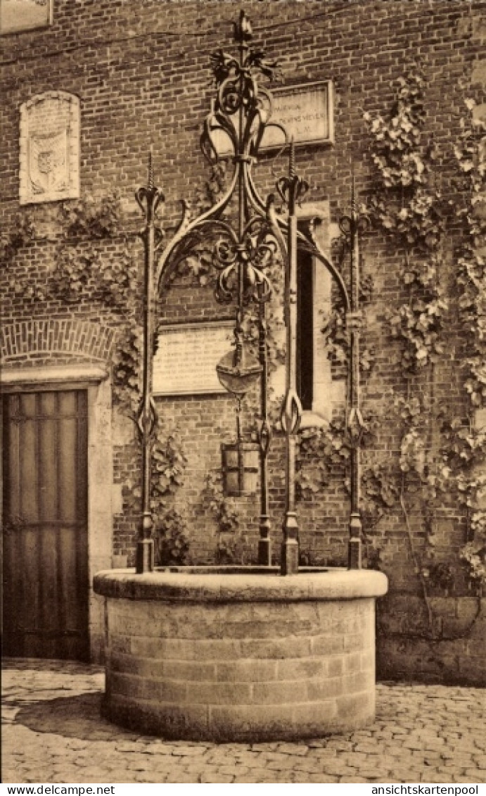 CPA Lennik Brabant flamand, Château de Gaasbeek, Puits
