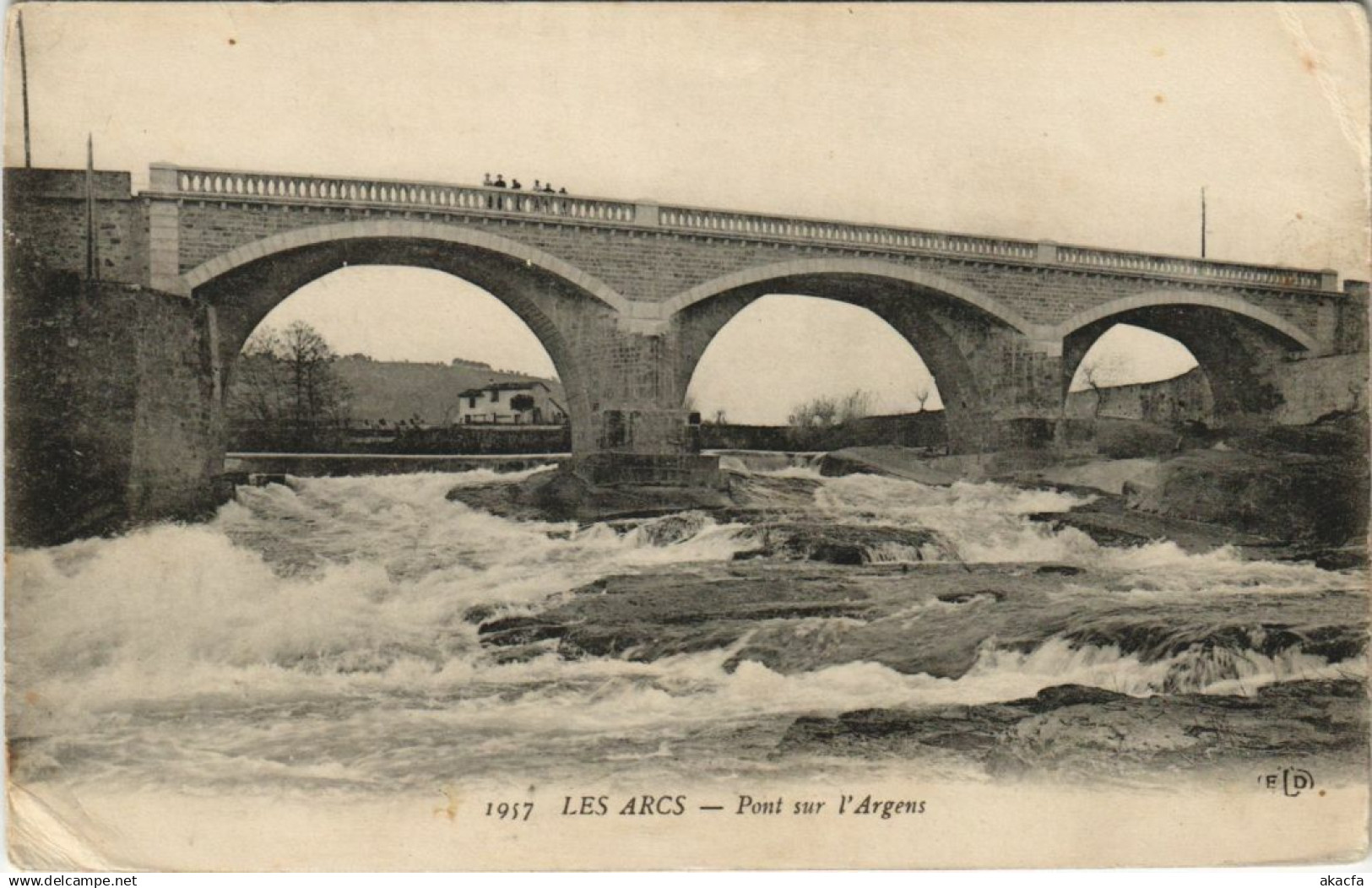 CPA LES ARCS Pont sur l'Argens (1112689)