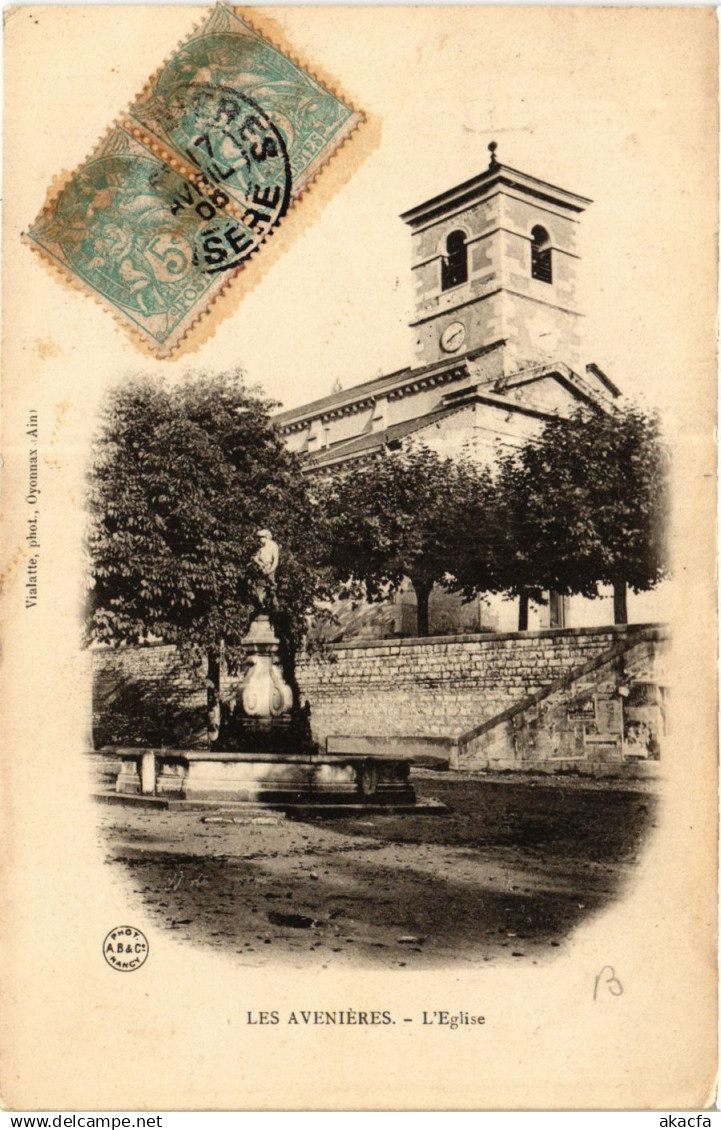 CPA Les AVENIERES - L' Église (433757)