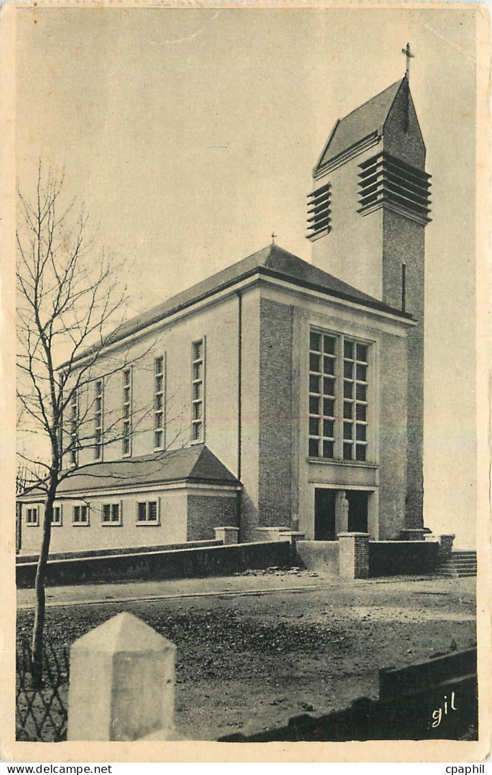 CPA Les Chantiers du Cardinal Drancy Saint Jean l'Evangeliste