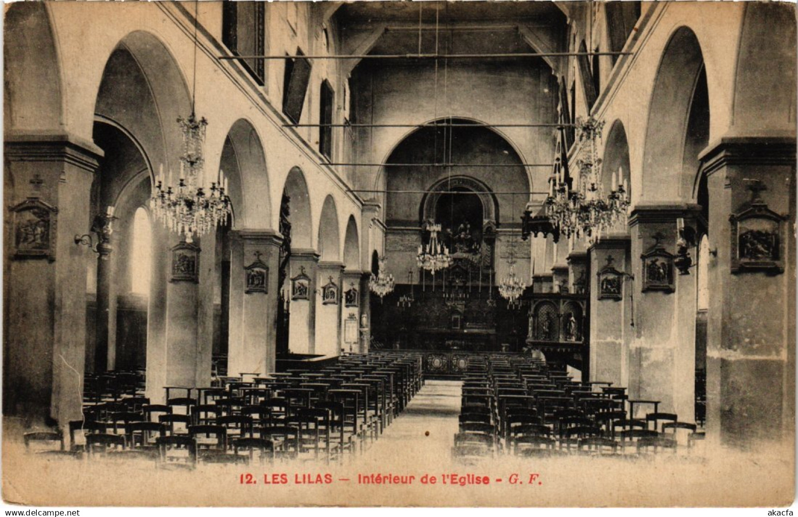 CPA Les Lilas Interieur d'Eglise (1360979)