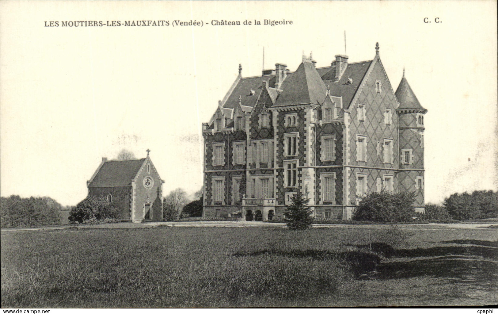 CPA Les Moutiers Les Mauxfaits Chateau de la Bigeoire