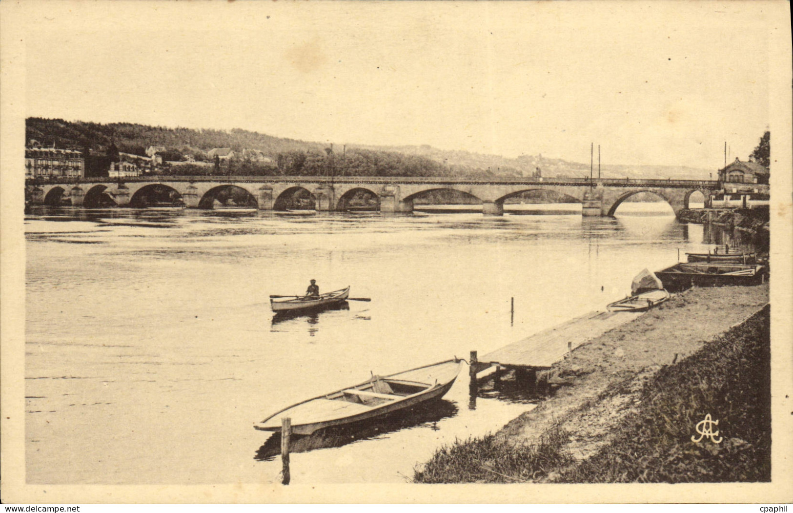 CPA Les Mureaux Le Pont