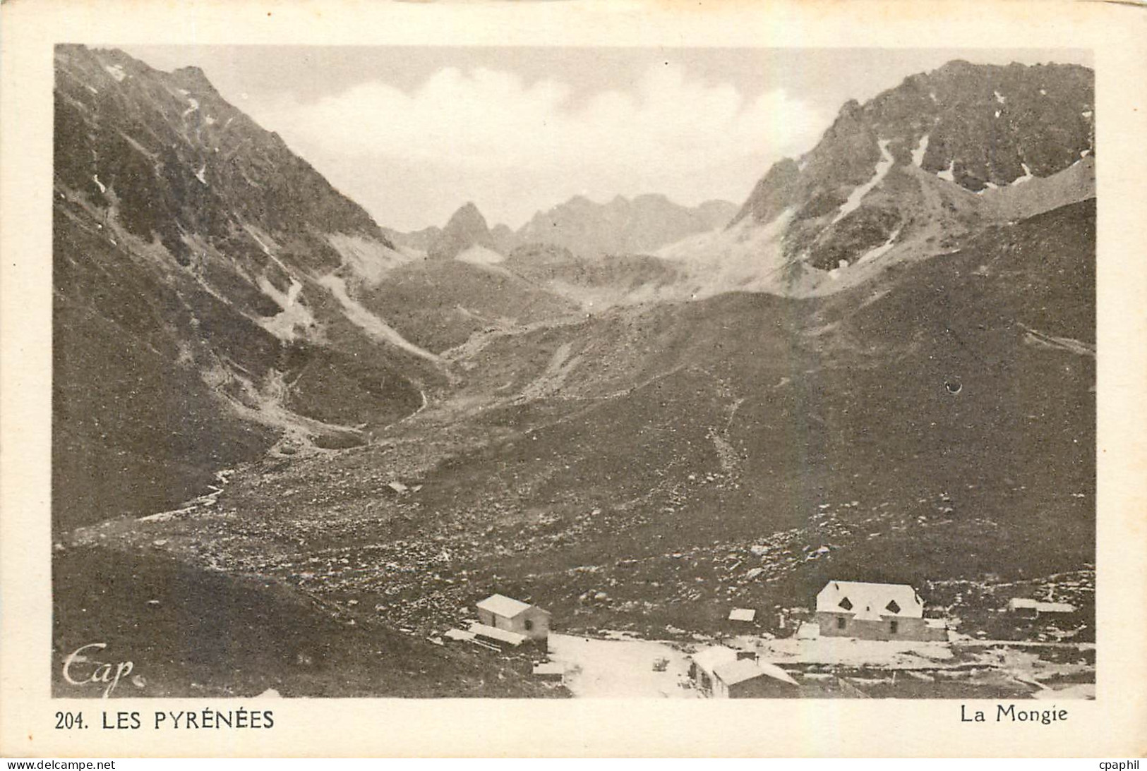 CPA Les Pyrenees La Mongie