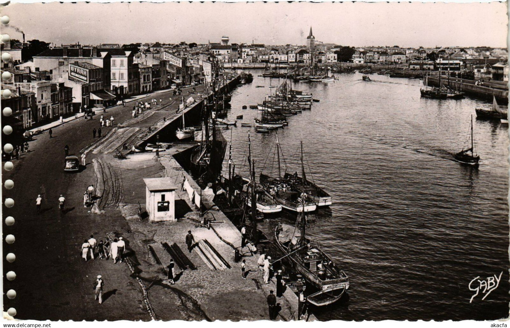 CPA Les SABLES-d'OLONNE - Le Port (112628)
