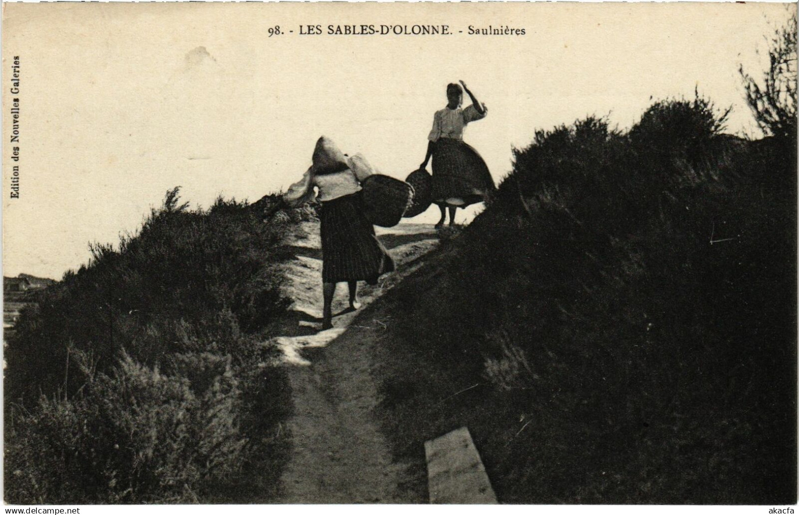 CPA Les SABLES-d'OLONNE - Saulniéres (112685)