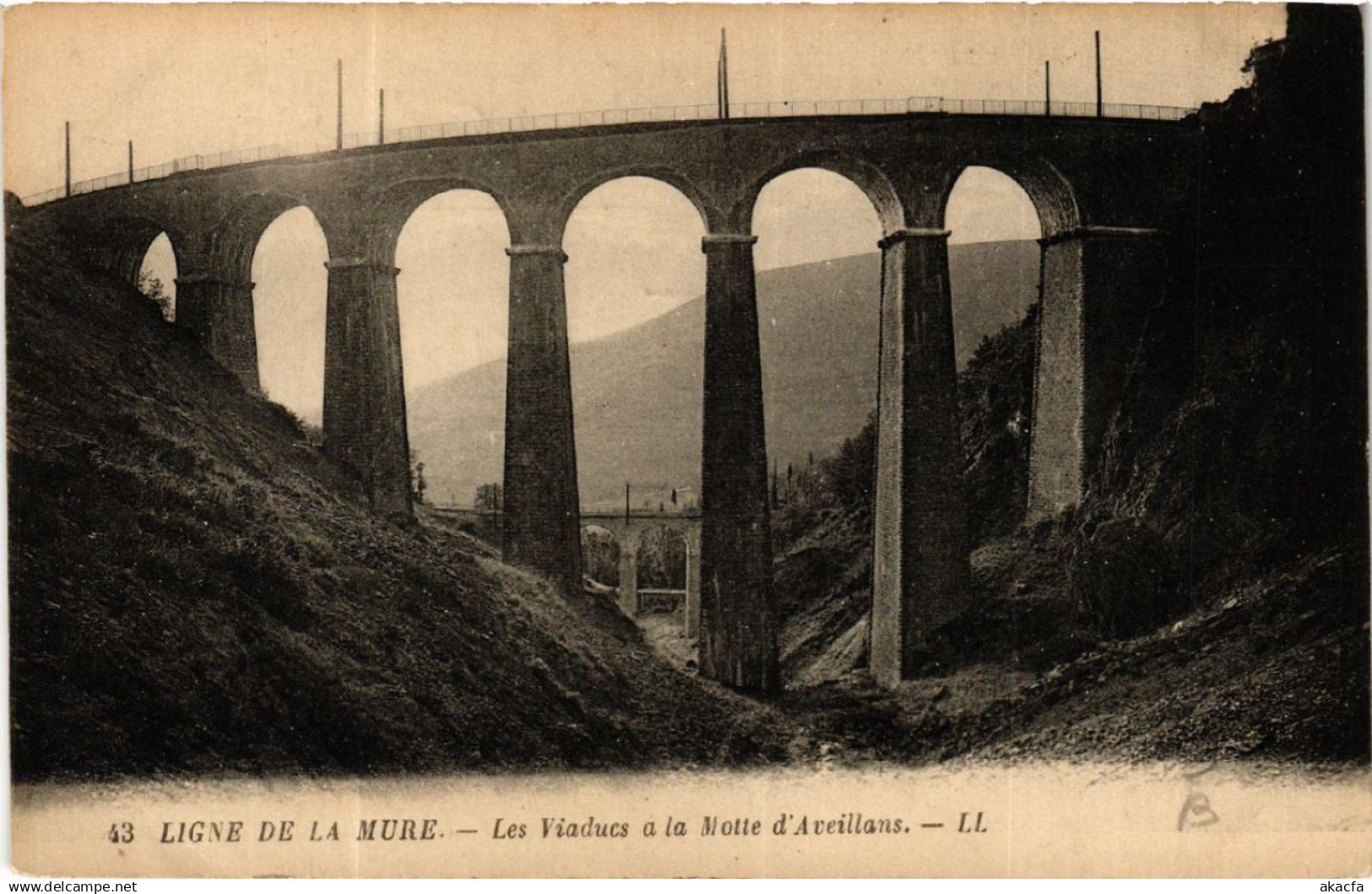 CPA Ligne de La MURE - Les Viaducs a la Motte d'Aveillans (583999)