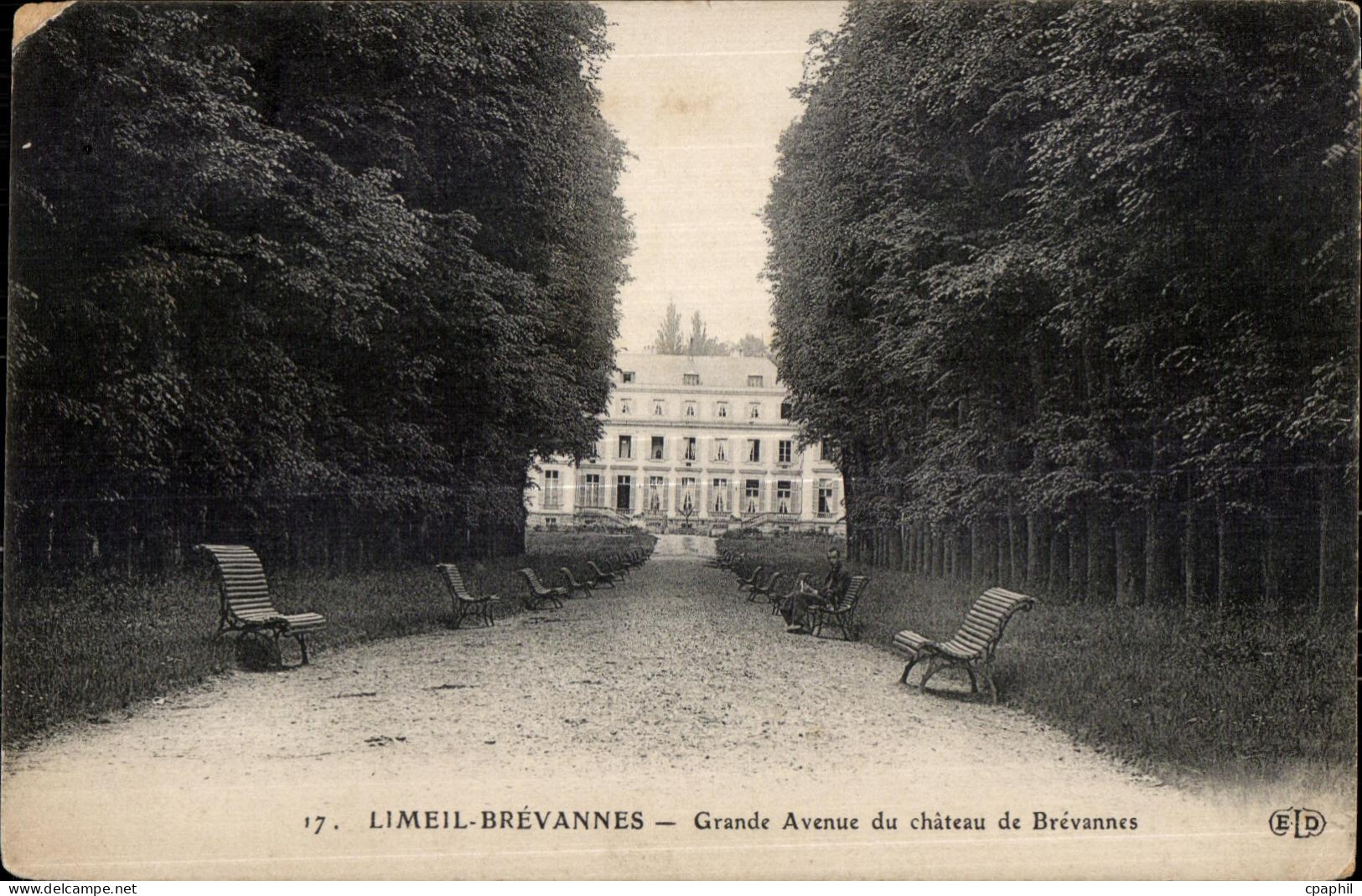 CPA Limeil Brevannes Grande Avenue du chateau de Brevannes