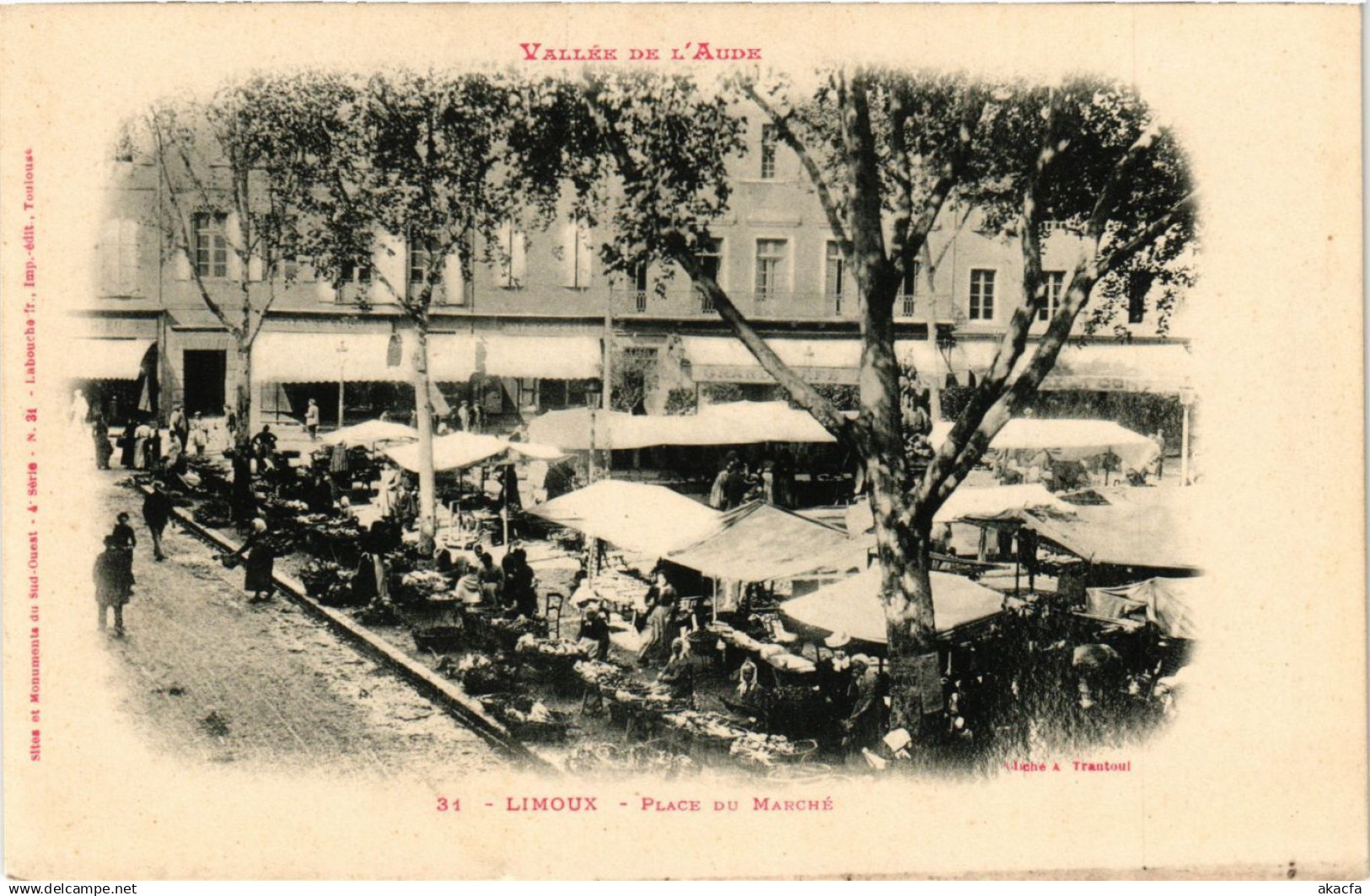 CPA LIMOUX - Place du Marché (439216)