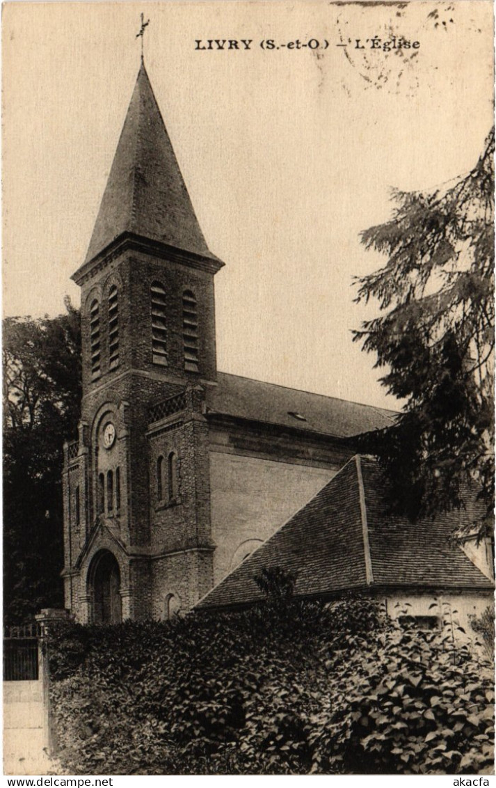 CPA Livry Gargan Eglise (1360314)