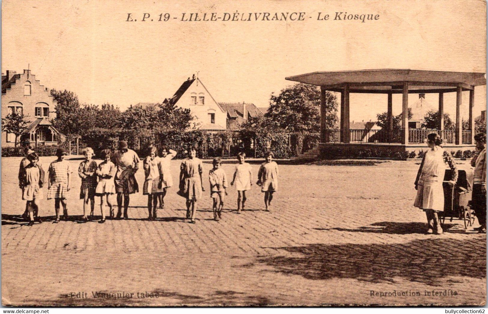 CPA -     LOMME    -    le kiosque