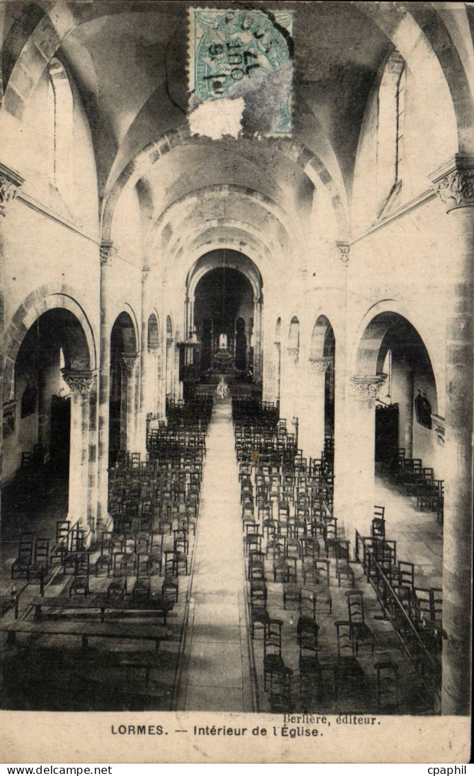 CPA Lormes Interieur de l'eglise