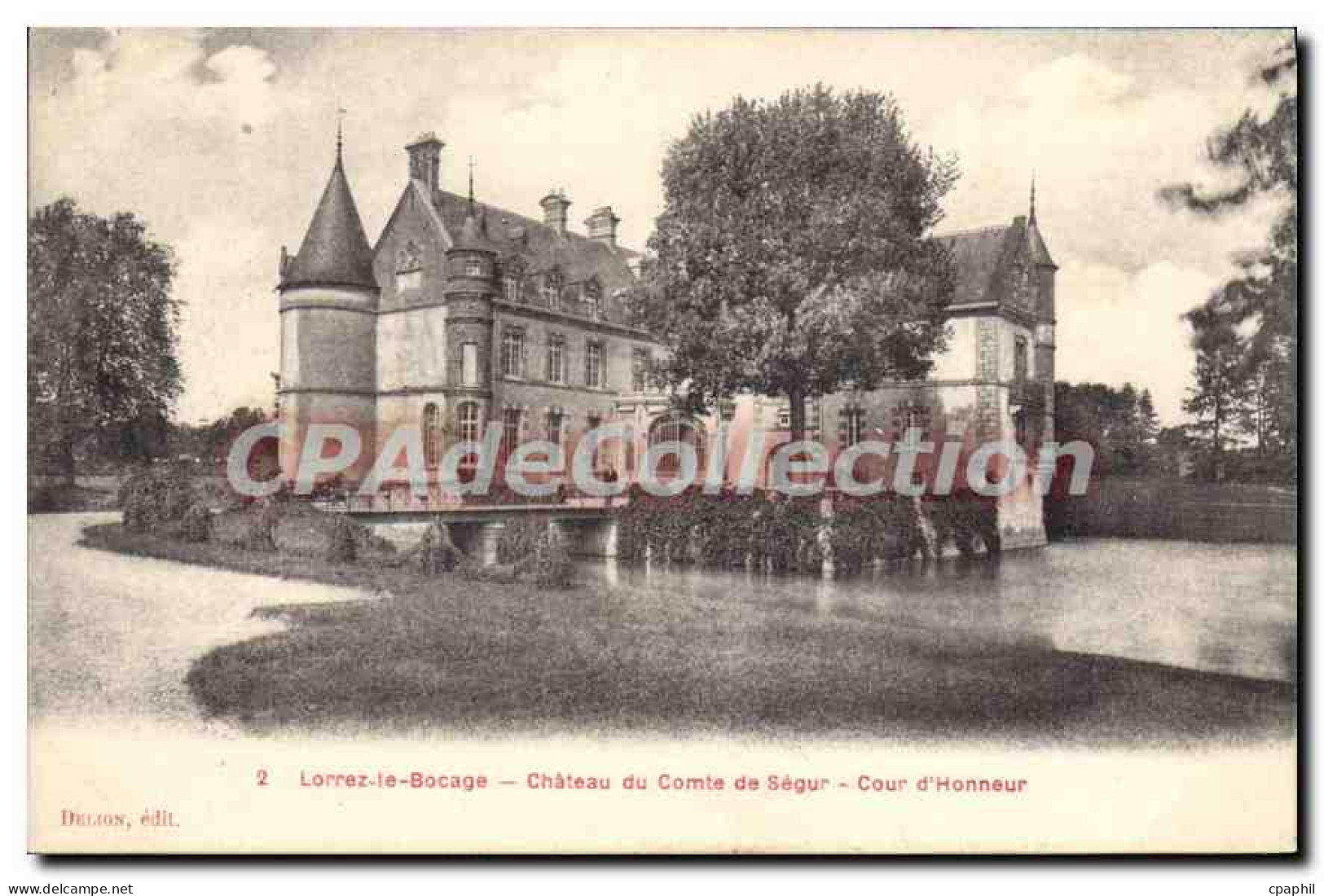 CPA Lorrez le Bocage chateau du Comte de Segur Cour d'Honneur pont